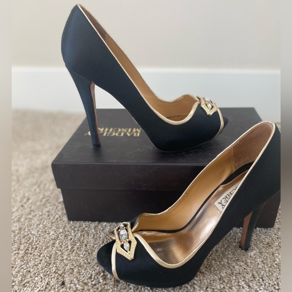 Badgley Mischka Crystal Embellished Pumps